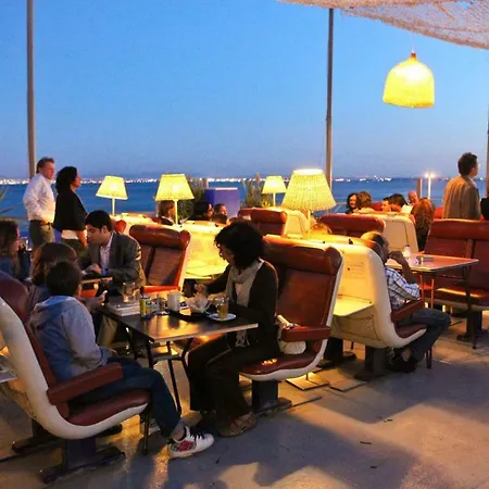 Calme / Alfama Apartamento *